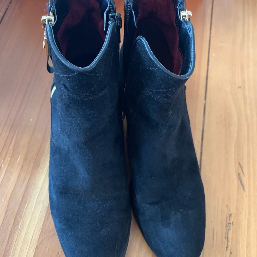 Tommy Hilfiger Boots Size 7.5